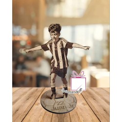 Estatuilla personalizada en madera | Recuerdo artesanal con grabado